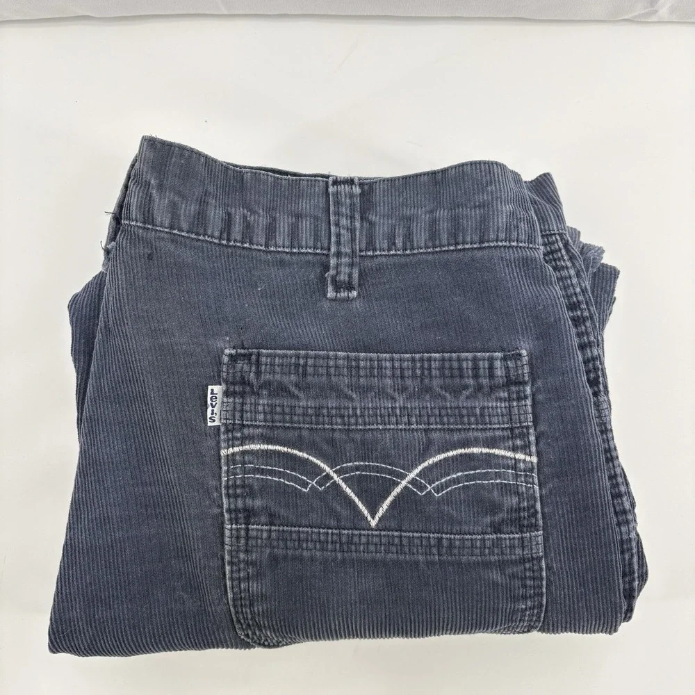 VTG ‎ 90's Levi 520 White Tab Navy Corduroy Bootcut Pants 34x32 (Fits 32x28) USA